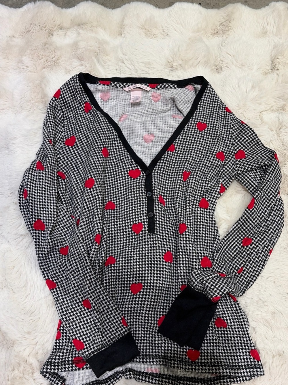 Victoria's Secret Black & White Houndstooth V-Neck Sweater with Red Hearts
